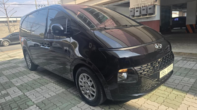 Hyundai Staria