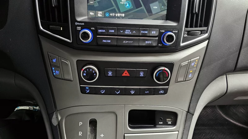 Hyundai Grand Starex