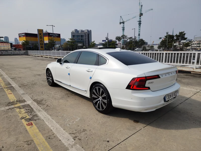 Volvo S90