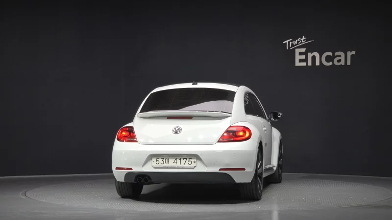 Volkswagen BEETLE
