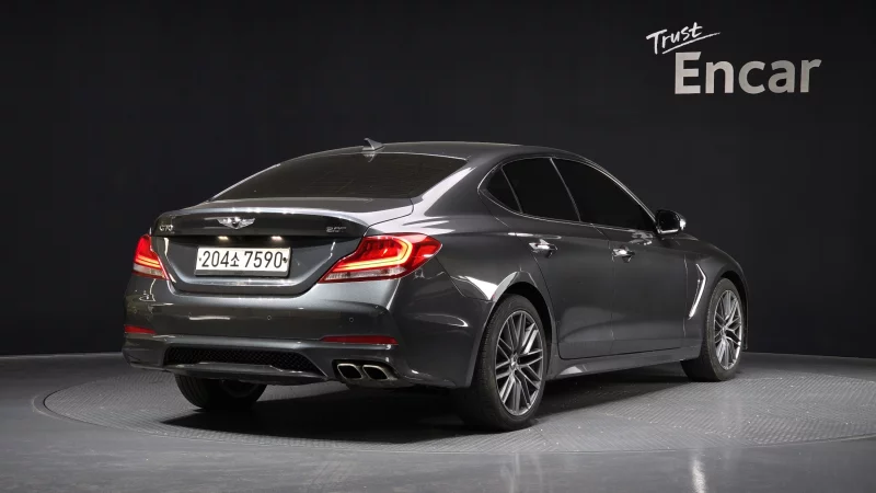 Genesis G70