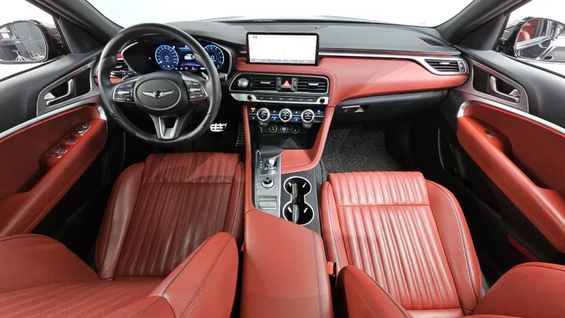 Genesis G70