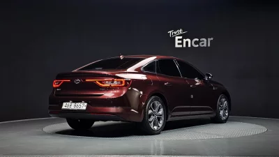 Renault SM6