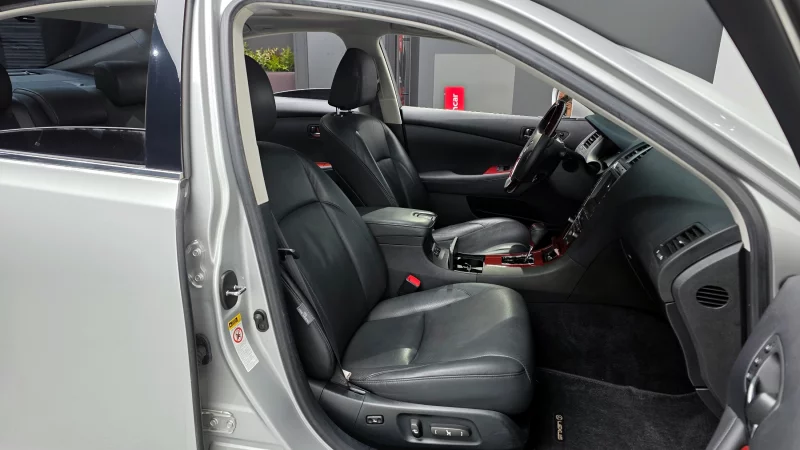 Lexus ES350