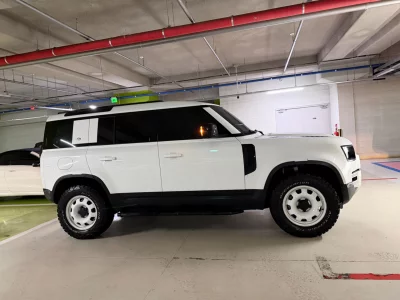 Land Rover DEFENDER