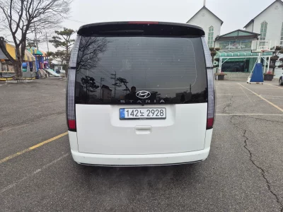 Hyundai Staria