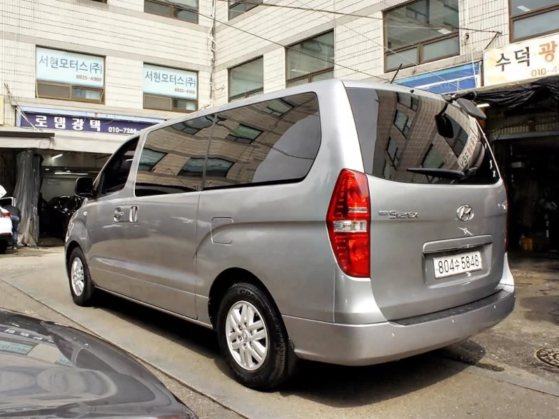 Hyundai Grand Starex