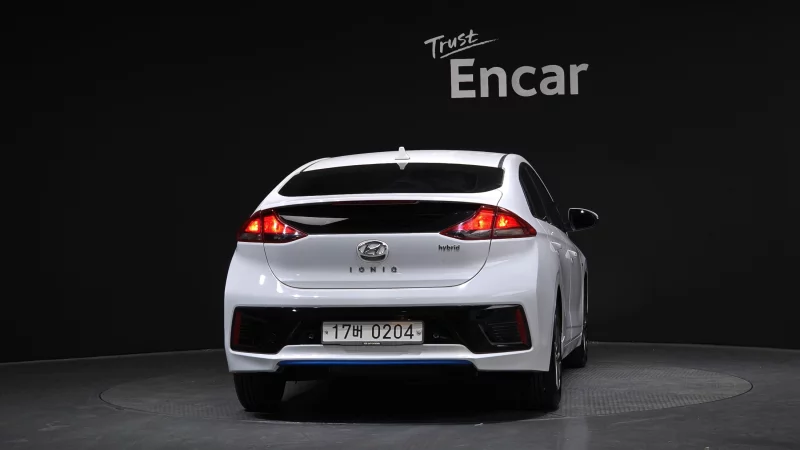 Hyundai Ioniq