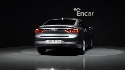 Renault SM6