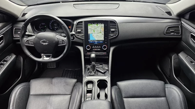 Renault SM6