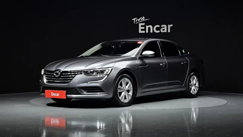 Renault SM6