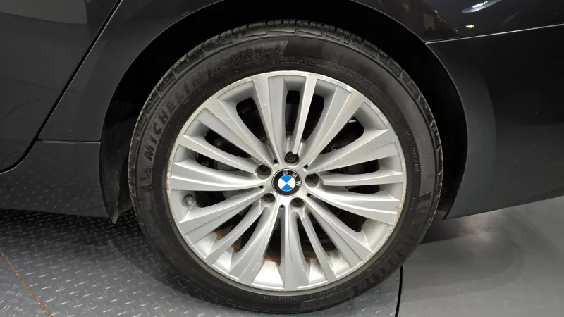 BMW 5-Series Gran Turismo