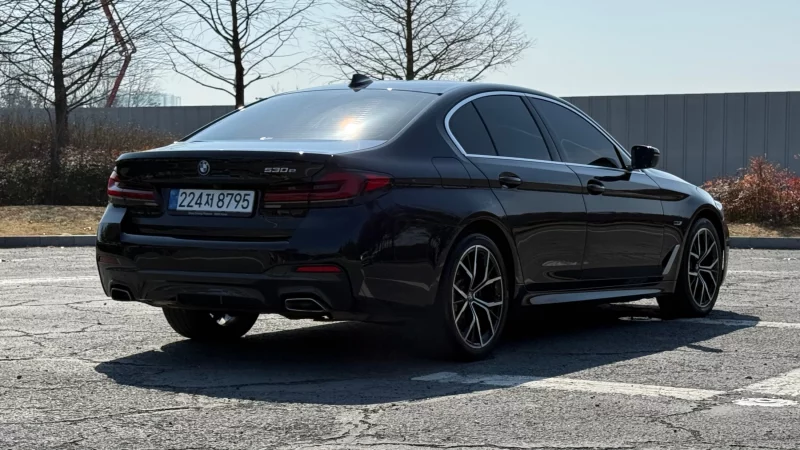 BMW 5-Series