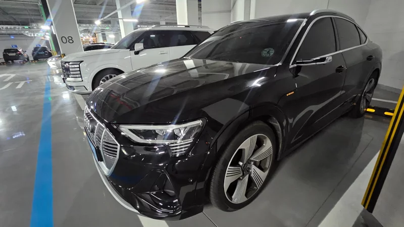 Audi e-tron