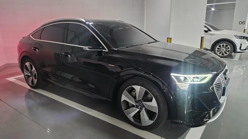 Audi e-tron
