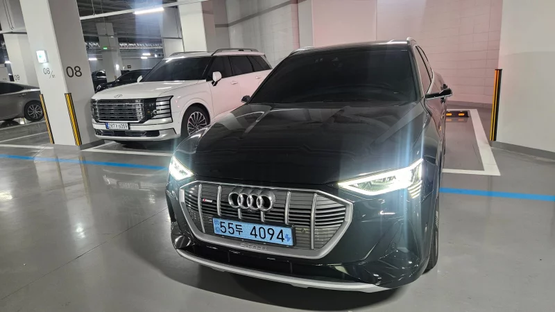 Audi e-tron
