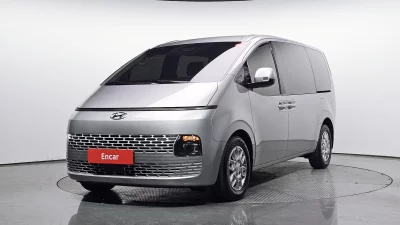 Hyundai Staria