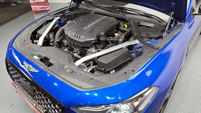 Genesis G70