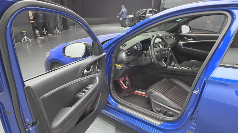 Genesis G70