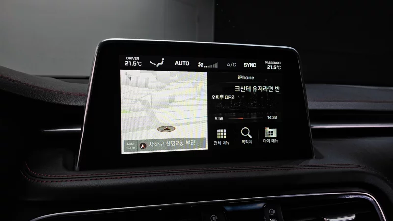 Genesis G70