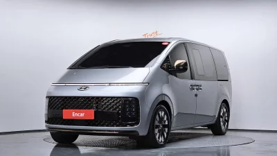 Hyundai Staria