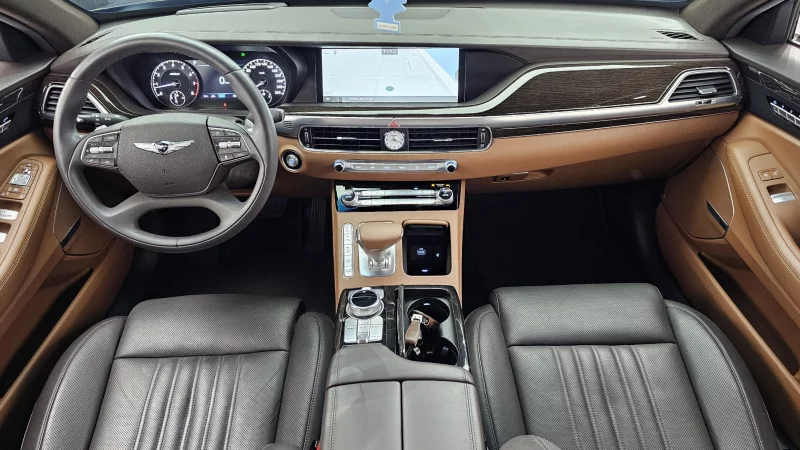 Genesis G90