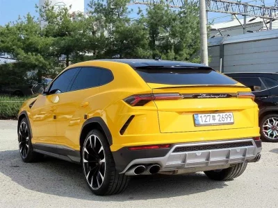 Lamborghini URUS