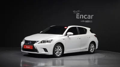 Lexus CT200h