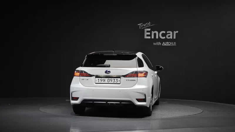 Lexus CT200h