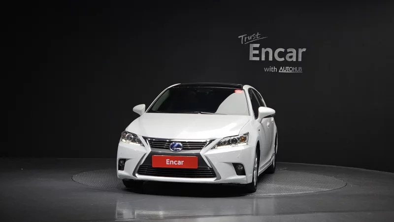 Lexus CT200h