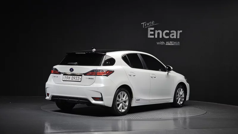 Lexus CT200h