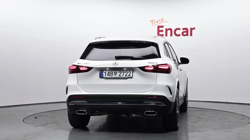 Mercedes-Benz GLA-Class