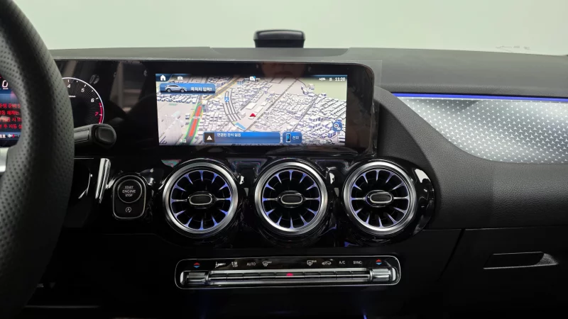 Mercedes-Benz GLA-Class