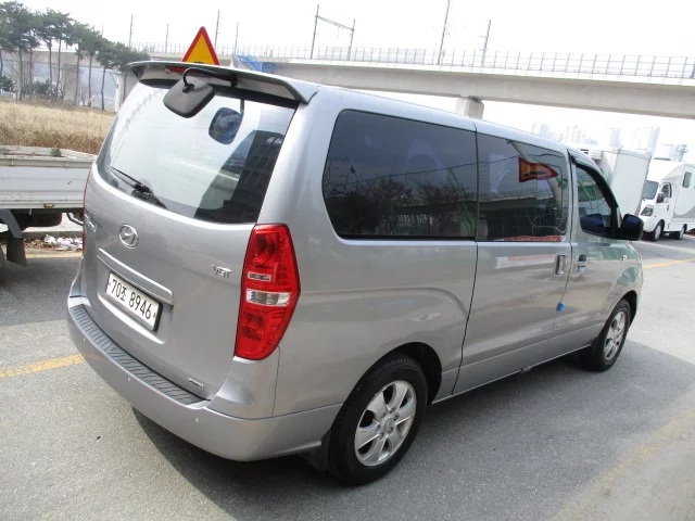 Hyundai Grand Starex