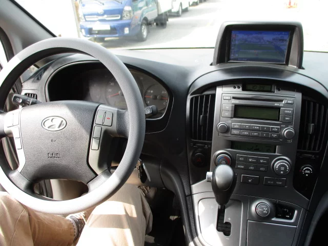 Hyundai Grand Starex