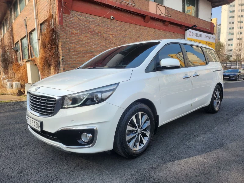 Kia Carnival