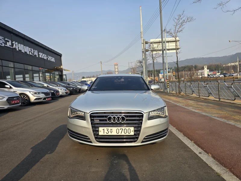 Audi A8