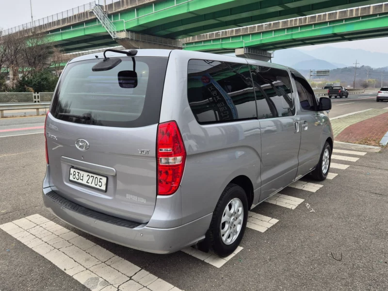 Hyundai Grand Starex