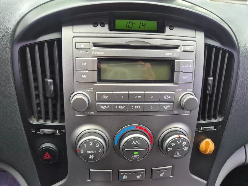 Hyundai Grand Starex