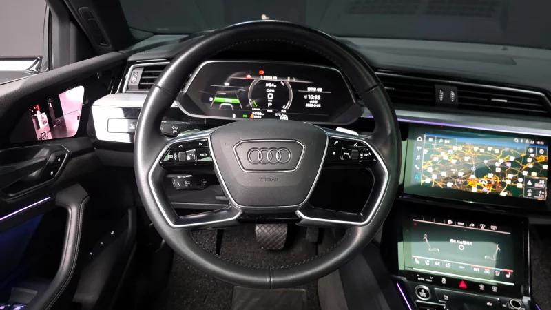 Audi e-tron