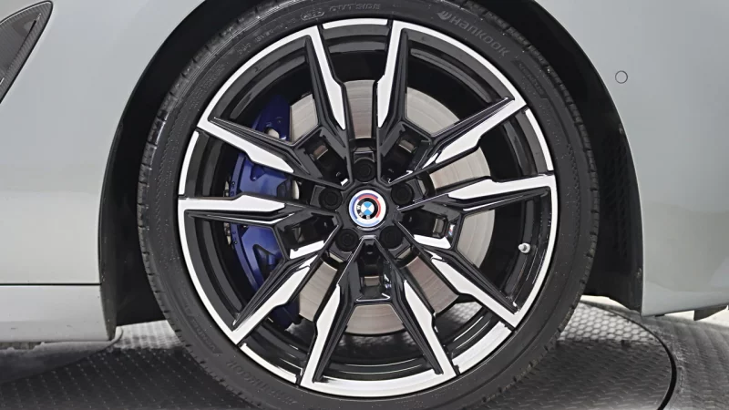BMW 8-Series