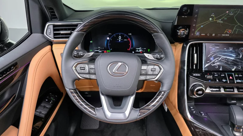Lexus LX