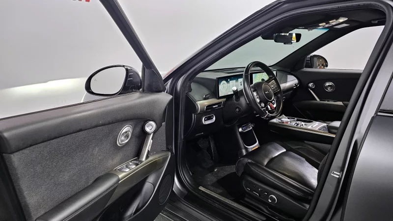 Genesis GV60