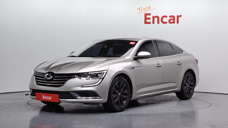 Renault SM6