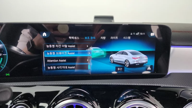 Mercedes-Benz CLA-Class