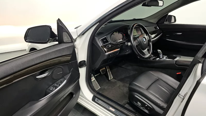 BMW 5-Series Gran Turismo