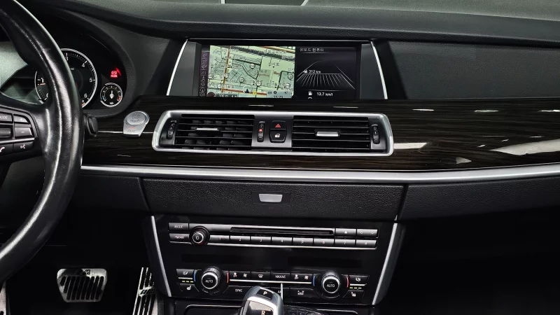 BMW 5-Series Gran Turismo