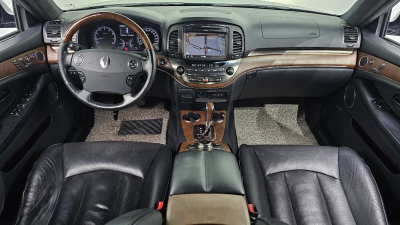 SsangYong Chairman W