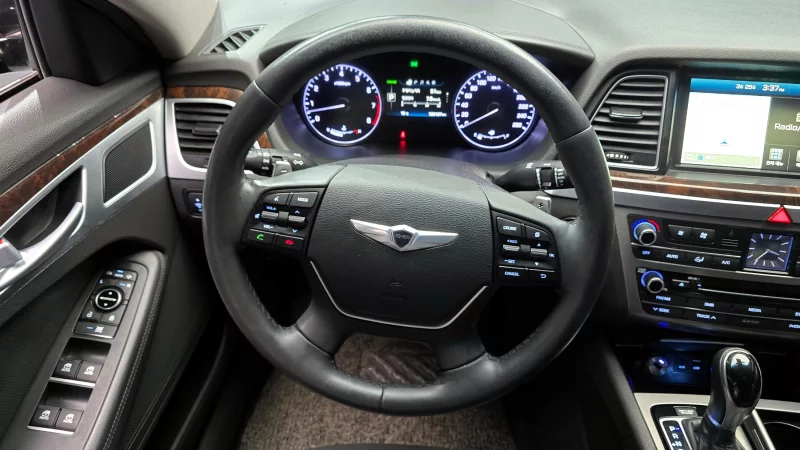 Hyundai Genesis