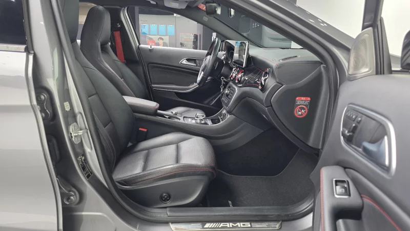 Mercedes-Benz GLA-Class